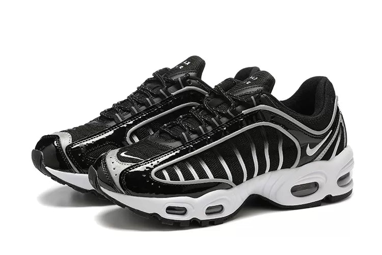 Air Max Tailwind IV “White Black”