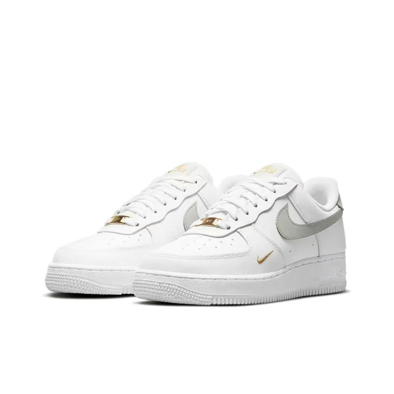 Nike Air Force 1 Low 07 Essential Mini Gancho Cinza