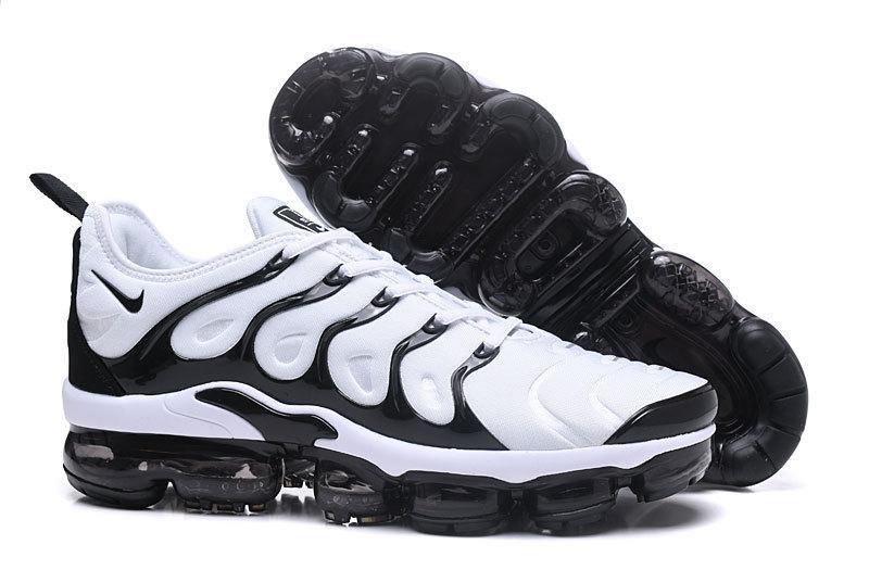 VaporMax Plus “Zebra”