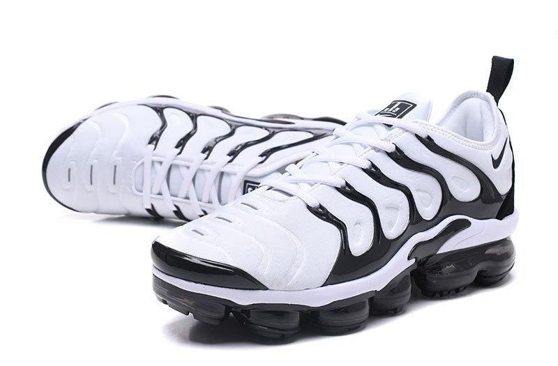 VaporMax Plus “Zebra”